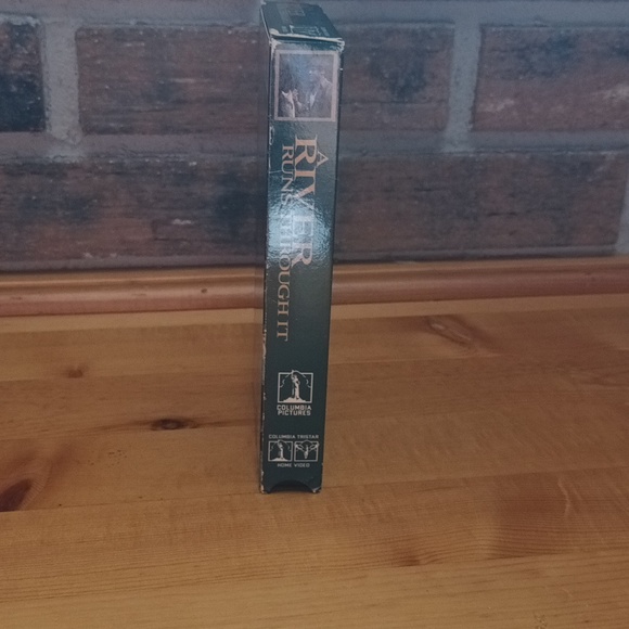 6/$15 A river runs through it vhs tape - Picture 3 of 8